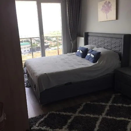 Tueyap Fair Center Avenue Residence * ブユックチェクメジェ